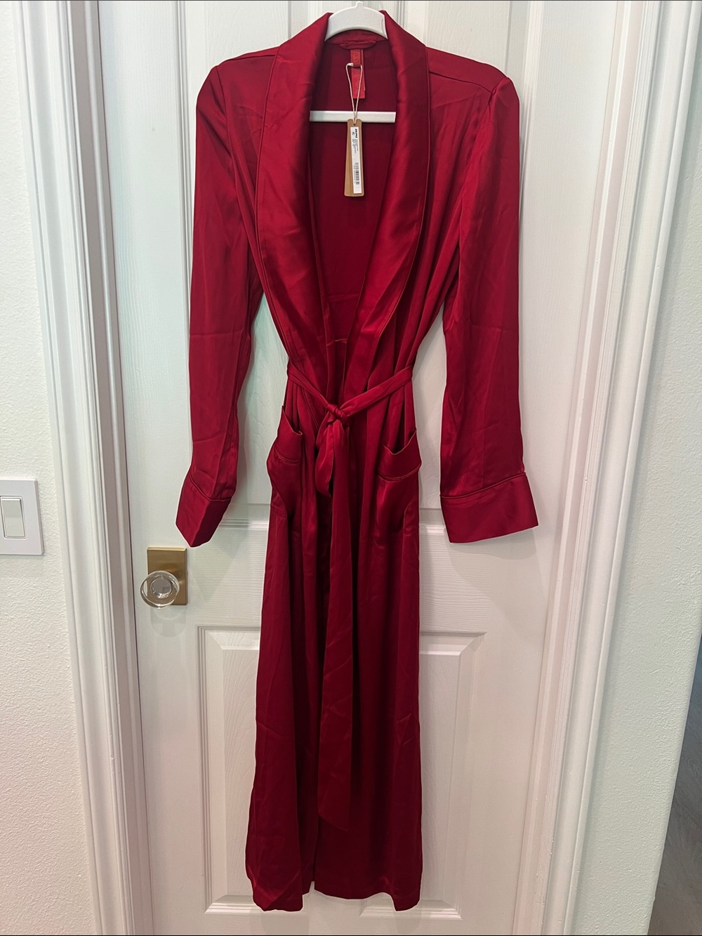โค๏ธ NWT Skims Woven Shine Sleep Long Robe in Brick Red Size XS